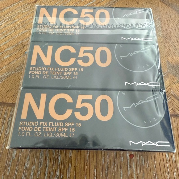 MAC Cosmetics Studio Fix Fluid SPF 15 Foundation NC50 - Picture 1 of 1